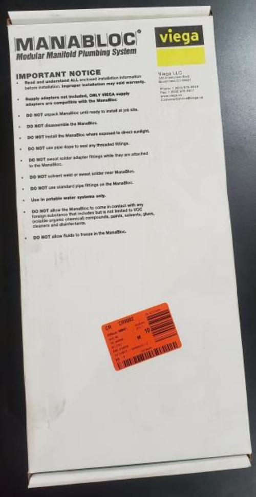 Manabloc 1/2 in. x 18 Port Polysulfone Distribution Manifold (8 Hot/10 Cold)