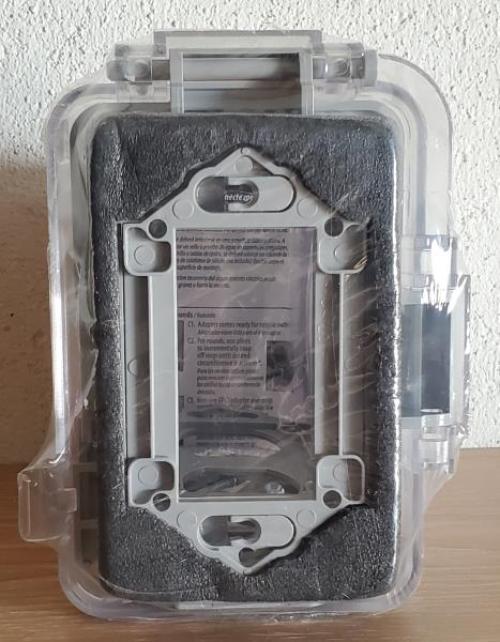 TayMac Rectangle Thermoplastic 1 Gang 5.92 in. H X 4-1/4 in. W in-Use Cover