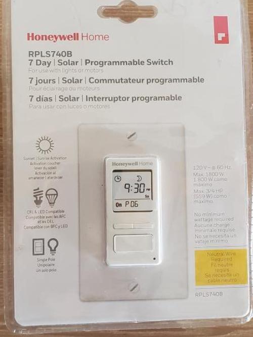 120-Volt 7-Day Programmable Indoor/Outdoor Motor and Light Switch Timer with Automatic Daylight Savings