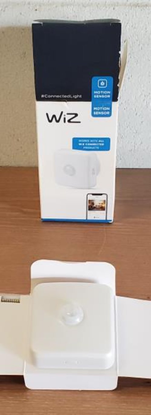 Motion Sensor with Batteries Powered by WiZ (1-Pack)