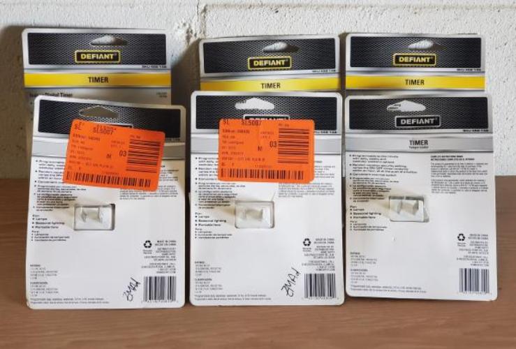 15 Amp 7-Day Indoor Plug-in Digital Polarized Timer, White