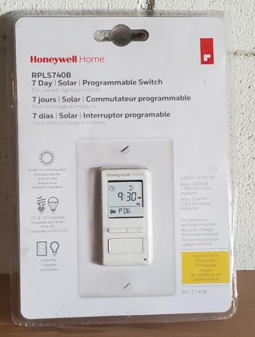 120-Volt 7-Day Programmable Indoor/Outdoor Motor and Light Switch Timer with Automatic Daylight Savings