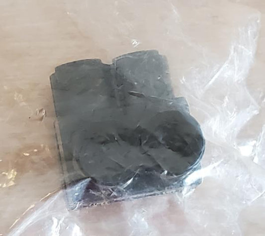 RACO BURNDY Aluminum Black 2-Port 1-Sided UV-Insulated Standard Wire Connector, 1-Pack